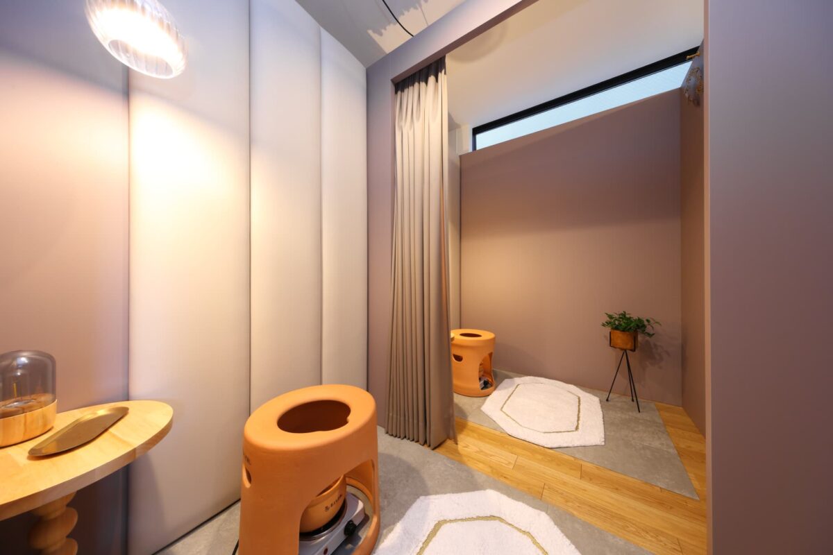 【TUYAYA 本店】 施術室